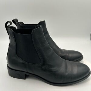 Coach and Four Black Leather Chelsea Ankle Heeled Boots Women’s Size 9